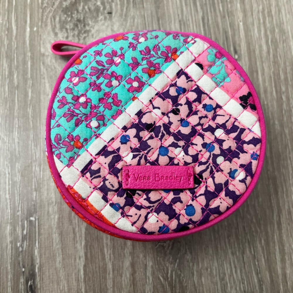 NWOT Vera Bradley pouch